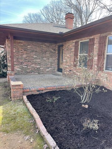 208 Elwood Dr, Sherwood, AR 72120