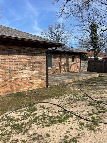 208 Elwood Dr, Sherwood, AR 72120