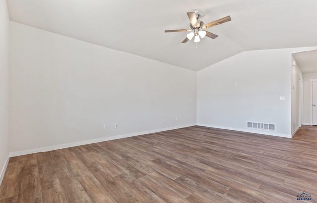 358 N VALLEY DR, Rapid City, SD 57703