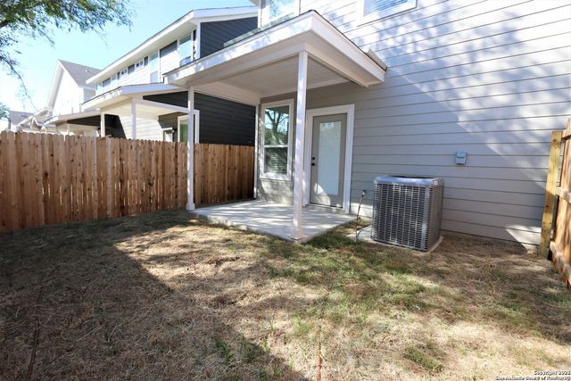 10310 Lynwood Village, San Antonio, TX 78245