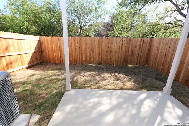 10310 Lynwood Village, San Antonio, TX 78245