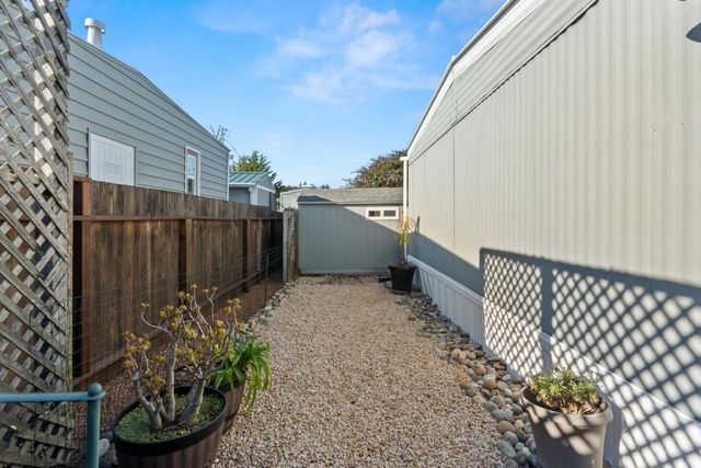 19 Dolphin Court 19, Half Moon Bay, CA 94019