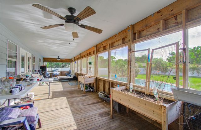 7228 Avenue R, Santa Fe, TX 77510