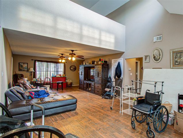 7228 Avenue R, Santa Fe, TX 77510