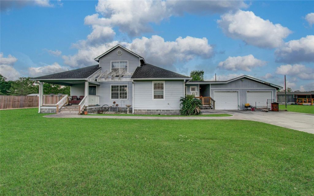 7228 Avenue R, Santa Fe, TX 77510