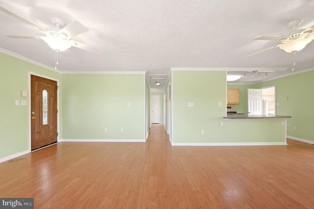 790 RIVERMONT DR, Front Royal, VA 22630