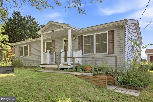 790 RIVERMONT DR, Front Royal, VA 22630