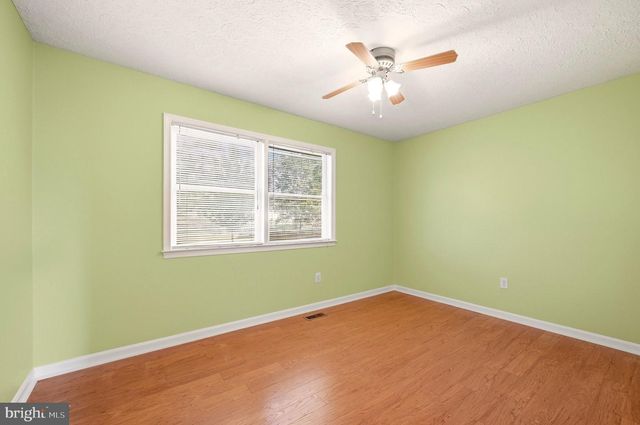 790 RIVERMONT DR, Front Royal, VA 22630