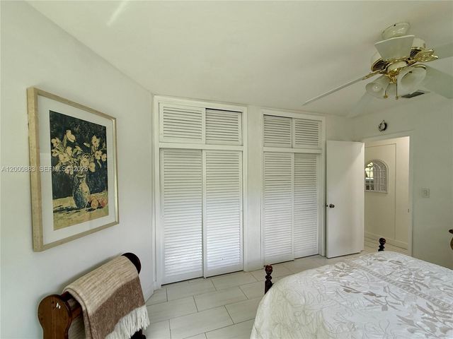 18750 NE 18th Ave 251, Miami, FL 33179