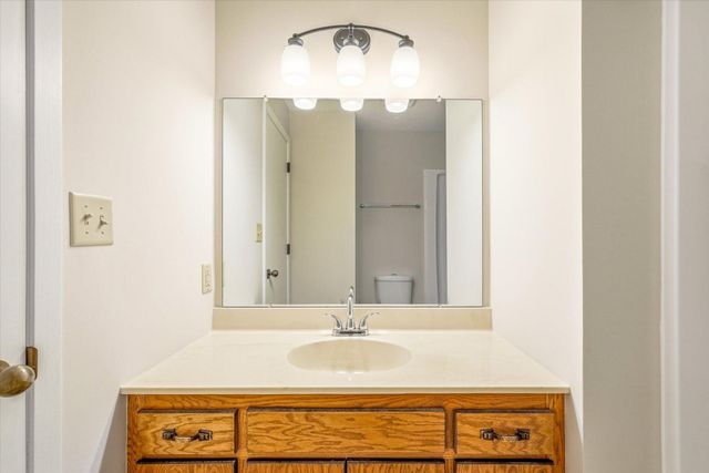 3150 Glen Oaks Avenue 105A, White Bear Lake, MN 55110