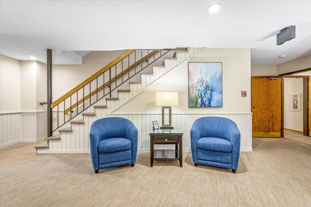 3150 Glen Oaks Avenue 105A, White Bear Lake, MN 55110