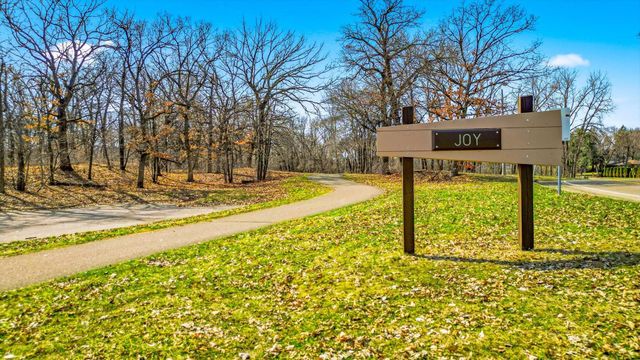 3150 Glen Oaks Avenue 105A, White Bear Lake, MN 55110