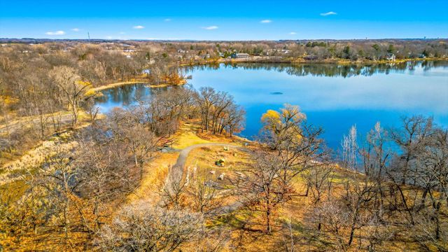 3150 Glen Oaks Avenue 105A, White Bear Lake, MN 55110