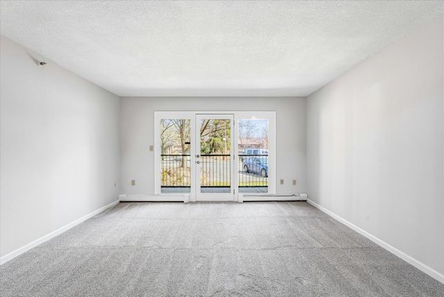 3150 Glen Oaks Avenue 105A, White Bear Lake, MN 55110
