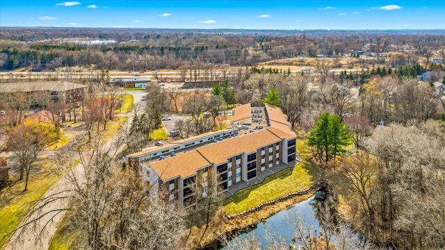 3150 Glen Oaks Avenue 105A, White Bear Lake, MN 55110