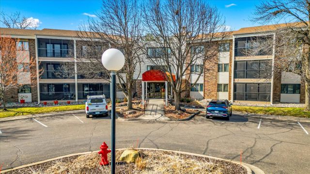 3150 Glen Oaks Avenue 105A, White Bear Lake, MN 55110
