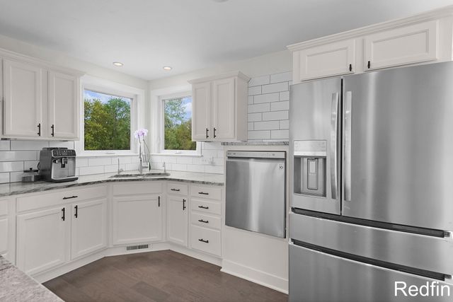 10580 Stirrup Drive, Caledonia, MI 49316