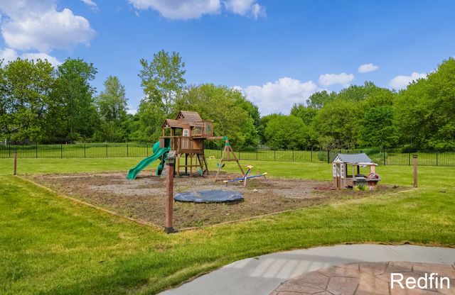 10580 Stirrup Drive, Caledonia, MI 49316