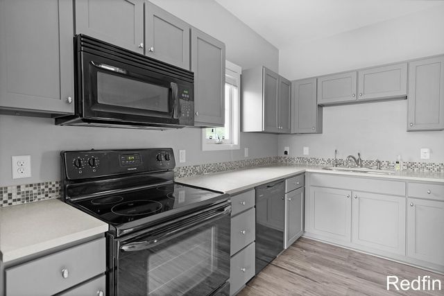 10580 Stirrup Drive, Caledonia, MI 49316