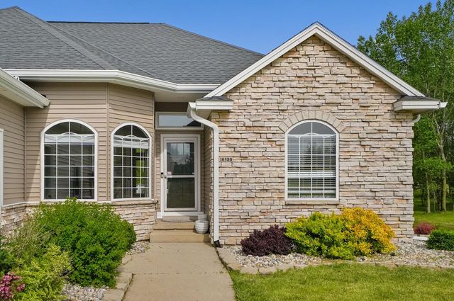 10580 Stirrup Drive, Caledonia, MI 49316