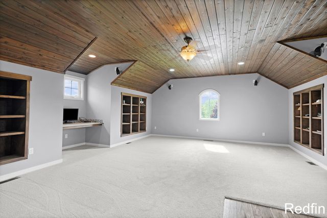 10580 Stirrup Drive, Caledonia, MI 49316