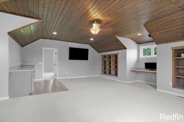10580 Stirrup Drive, Caledonia, MI 49316