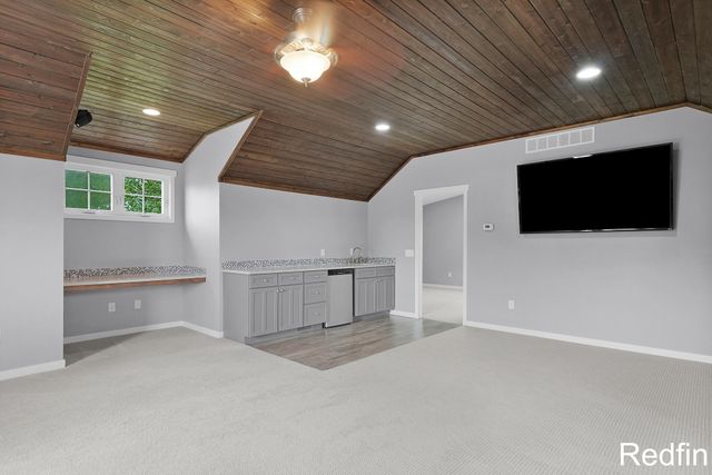 10580 Stirrup Drive, Caledonia, MI 49316