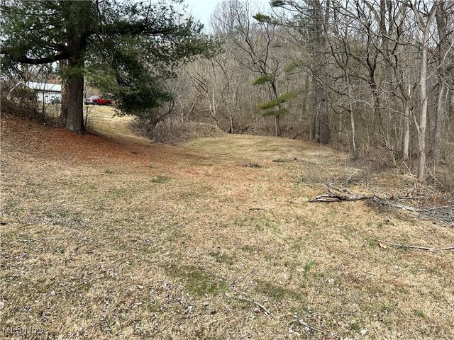 8752 N Rokeby NW, Mcconnelsville, OH 43756