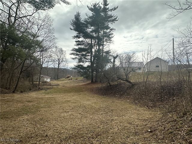 8752 N Rokeby NW, Mcconnelsville, OH 43756