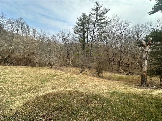 8752 N Rokeby NW, Mcconnelsville, OH 43756