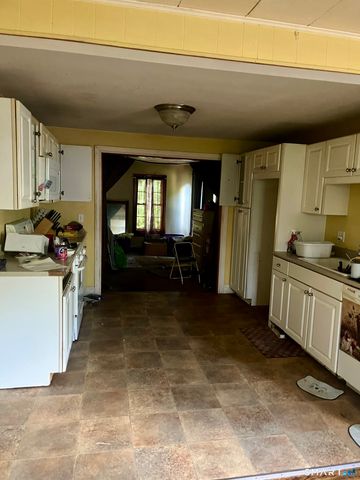 21 Joy Road, Waterbury, CT 06708