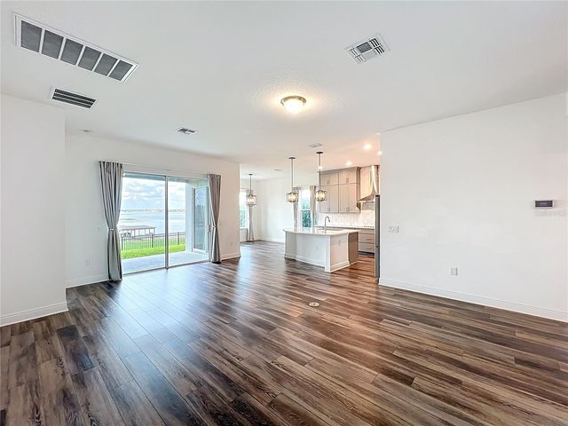 7398 ALPINE BUTTERFLY LN, Orlando, FL 32819