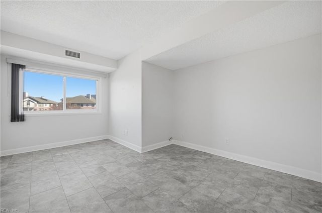 3288 Page Ave Apt 314, Virginia Beach, VA 23451