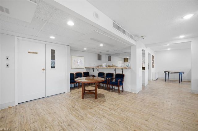 3288 Page Ave Apt 314, Virginia Beach, VA 23451