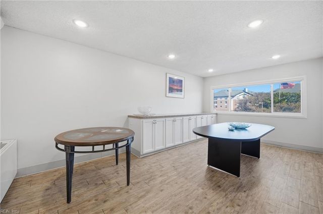 3288 Page Ave Apt 314, Virginia Beach, VA 23451