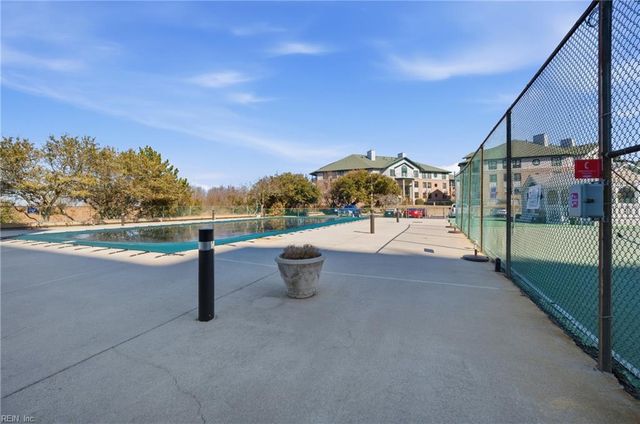 3288 Page Ave Apt 314, Virginia Beach, VA 23451