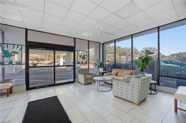 3288 Page Ave Apt 314, Virginia Beach, VA 23451