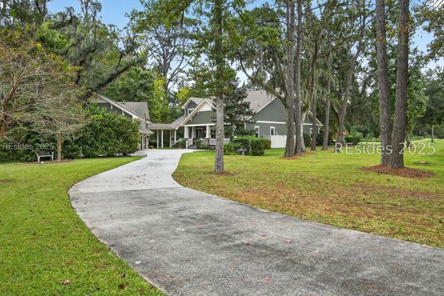 7 Normandy Cir, Bluffton, SC 29910