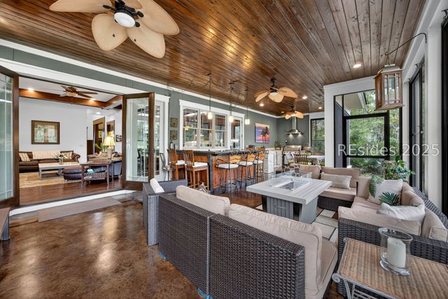 7 Normandy Cir, Bluffton, SC 29910