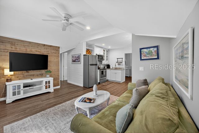 7 Normandy Cir, Bluffton, SC 29910