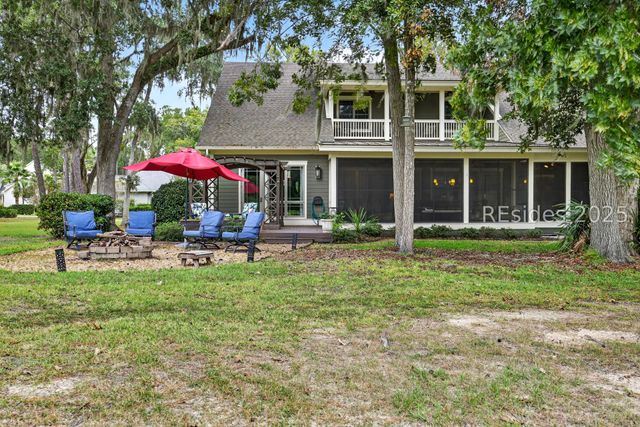 7 Normandy Cir, Bluffton, SC 29910