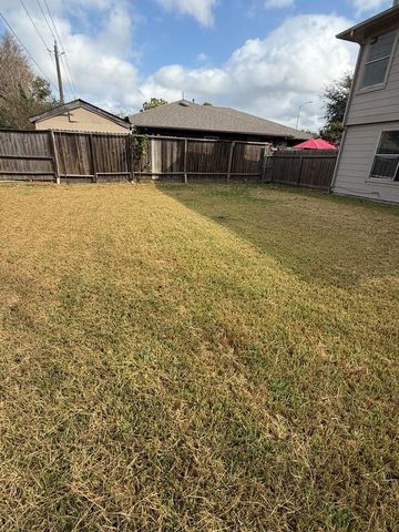 16410 Amy Ridge Road, Houston, TX 77053