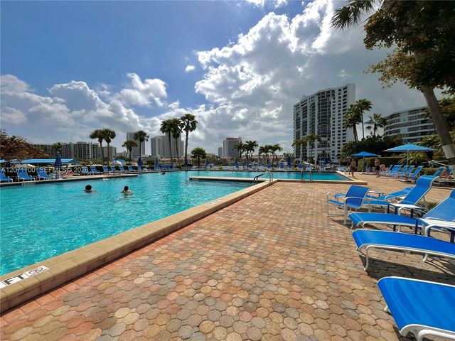 2500 Parkview Drive 1705, Hallandale Beach, FL 33009
