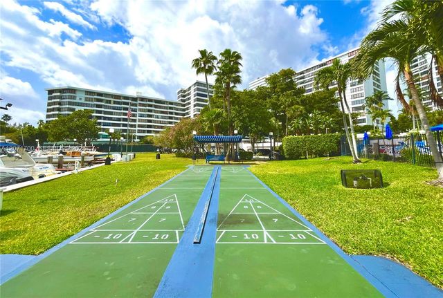 2500 Parkview Drive 1705, Hallandale Beach, FL 33009