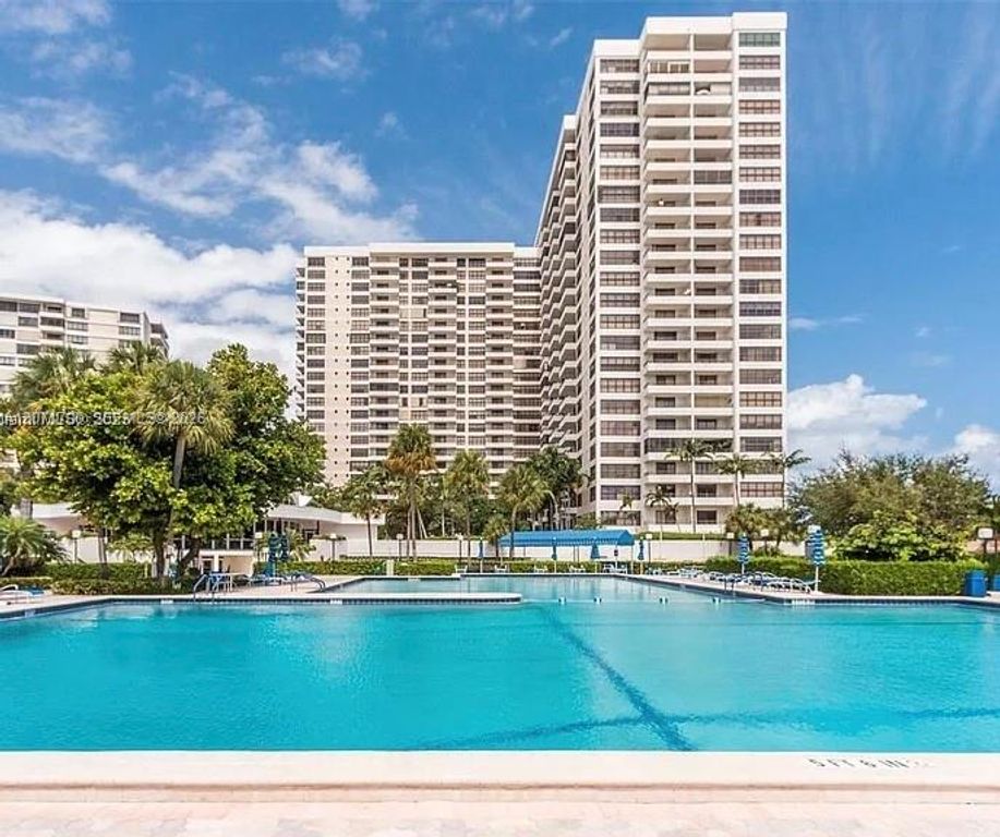 2500 Parkview Drive 1705, Hallandale Beach, FL 33009