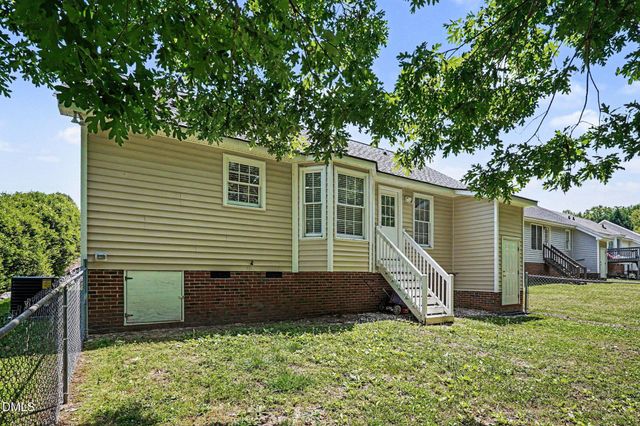 1112 Holly Pointe Drive, Wendell, NC 27591