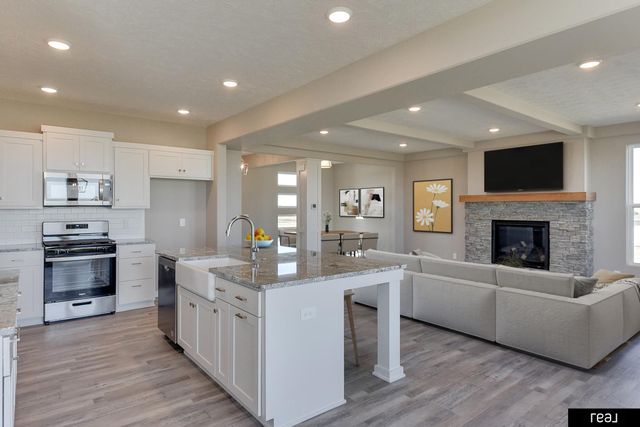 5357 N 191st Street, Elkhorn, NE 68022