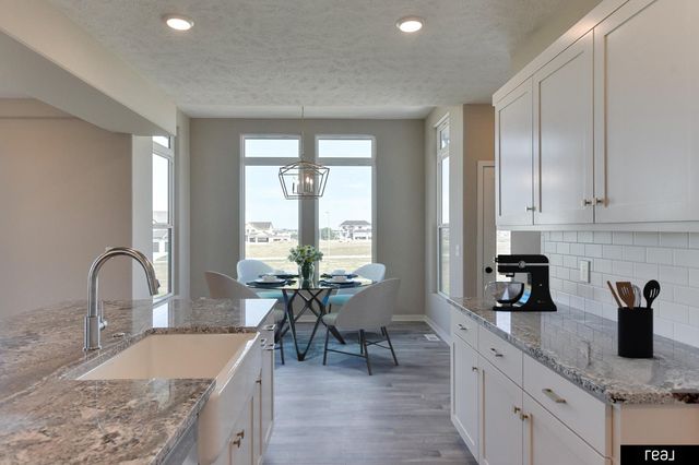 5357 N 191st Street, Elkhorn, NE 68022