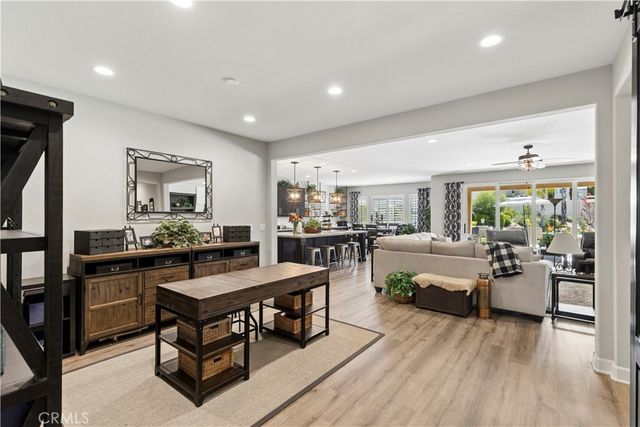 45642 Faxon, Temecula, CA 92592