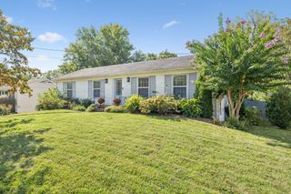 605 Elaine Dr, Nashville, TN 37211